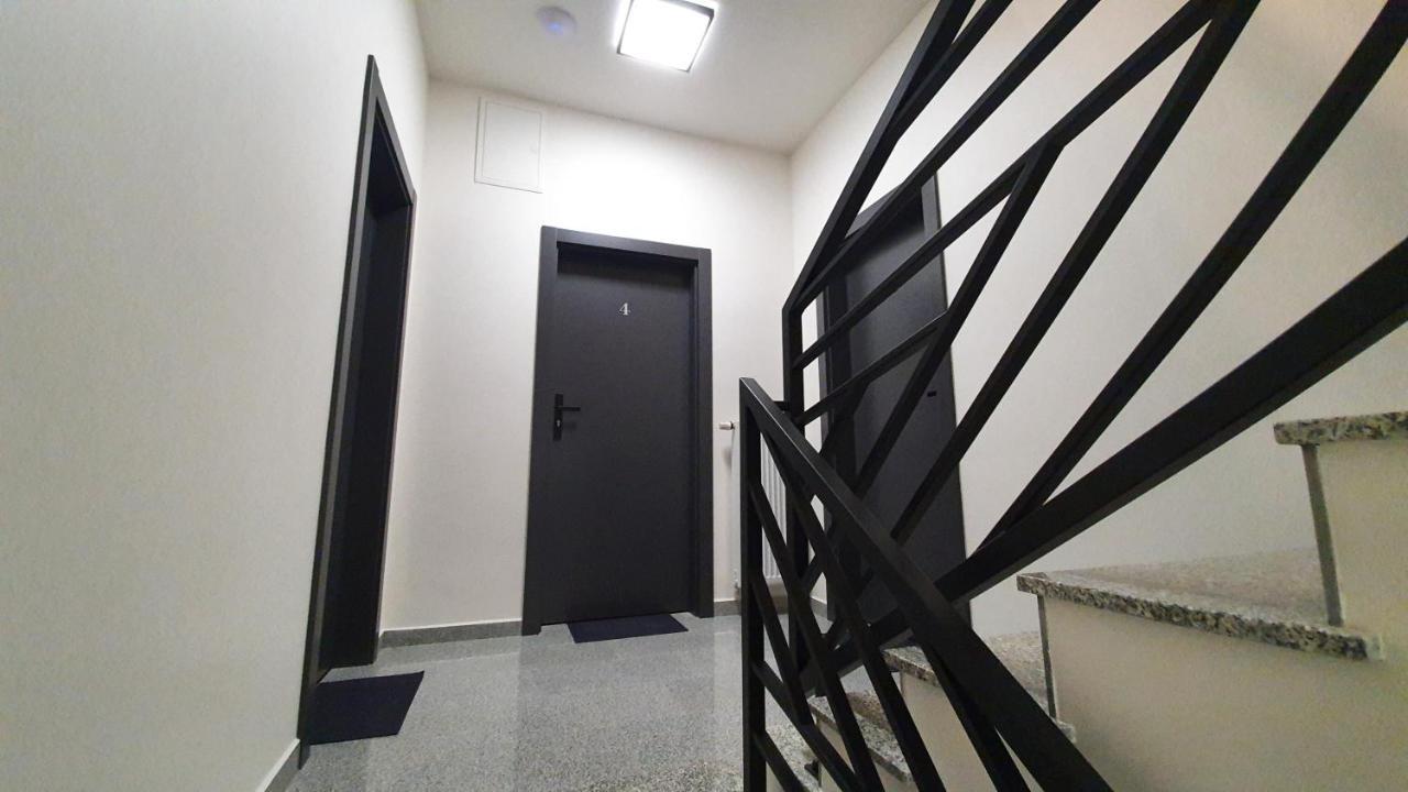 Apartament Ferrata *